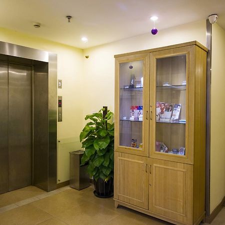 Home Inn Shanghai Hongqiao Terminal Jinshajiang Road Changfeng Экстерьер фото